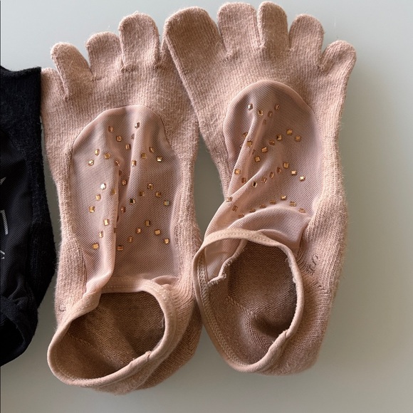 Black and tan Toe Socks toesox lot of 2 size M - Picture 2 of 5